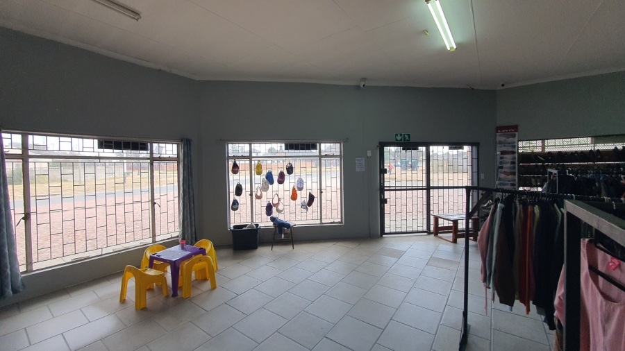 Bedroom Property for Sale in Riebeeckstad Free State